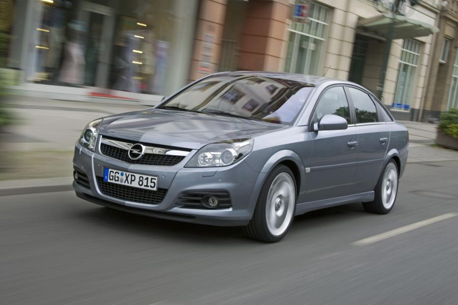  Opel Vectra GTS 2005 года  (фото 14 из 19)